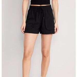 Old Navy Women’s Stretch Tech High Rise Shorts 4” Inseam Quick Dry Size L Black